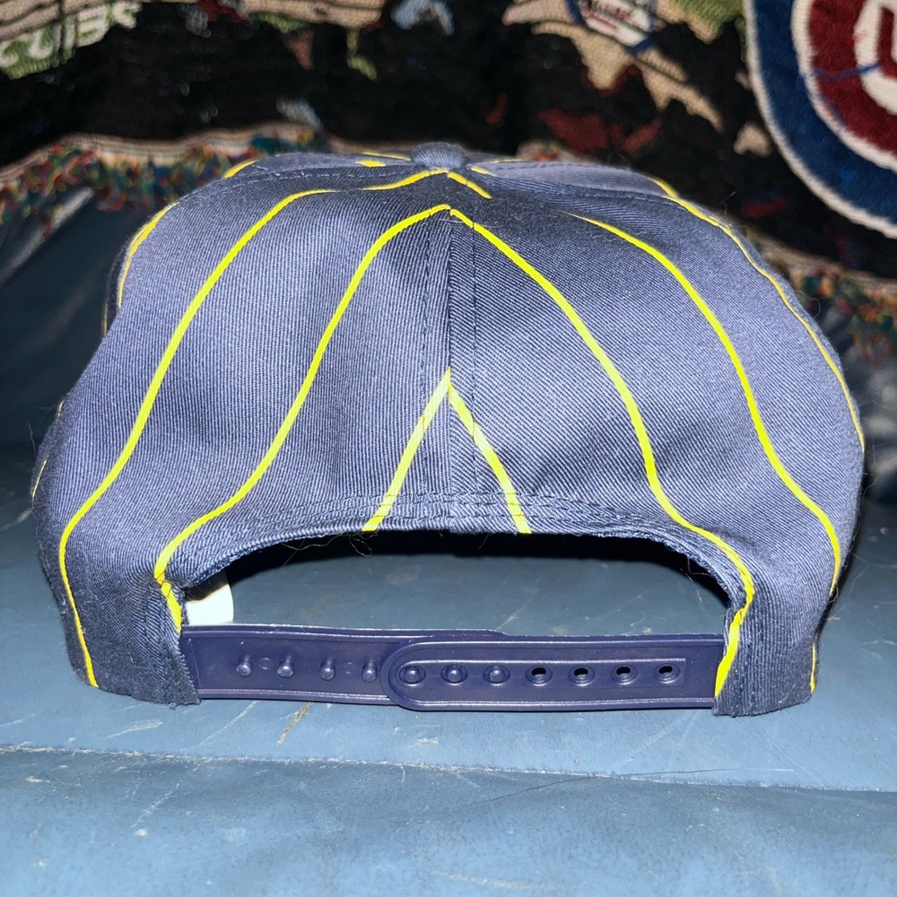 Michigan Wolverines SnapBack - Picture 4 of 6